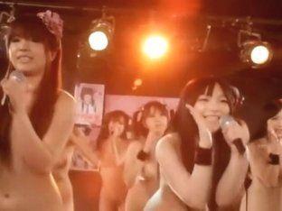Quck reccomend japanese naked girls sing and dance
