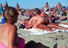 ZB reccomend couple fucks public beach risky