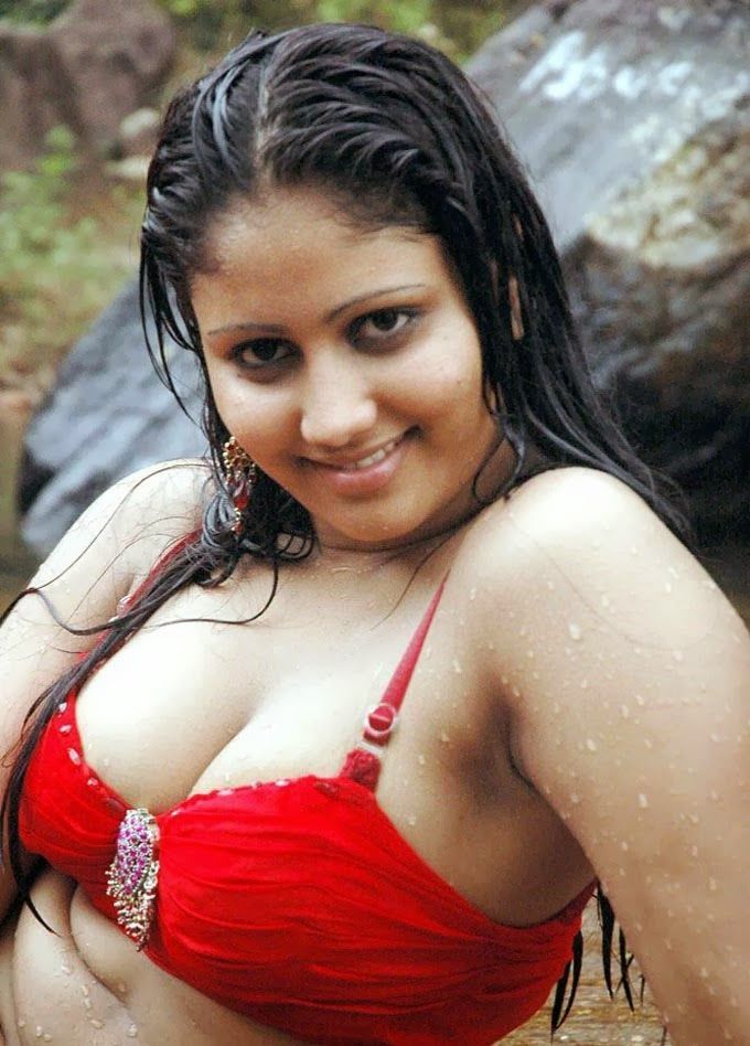 FD reccomend photo boobs hot south indian sexy actress