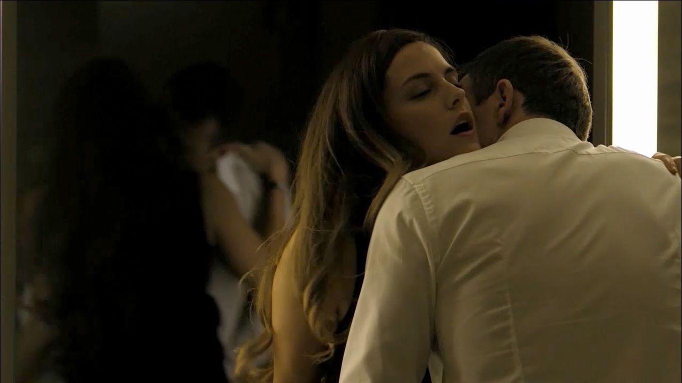 Riley keough girlfriend experience