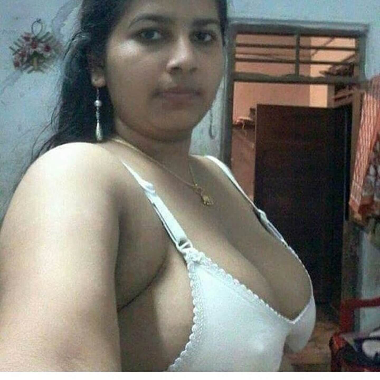 Undertaker reccomend sexy bangla girls fucking pussy photo