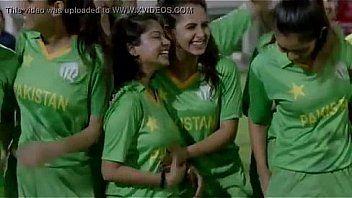 Sexy cricket girls pictures