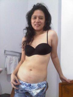 Brown E. recomended Hot horny ladies in Tasikmalaya