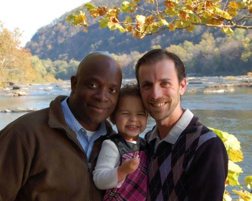 Adoptions gays interracial