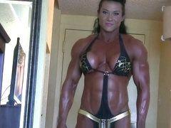 Sexy muscle lady handjob