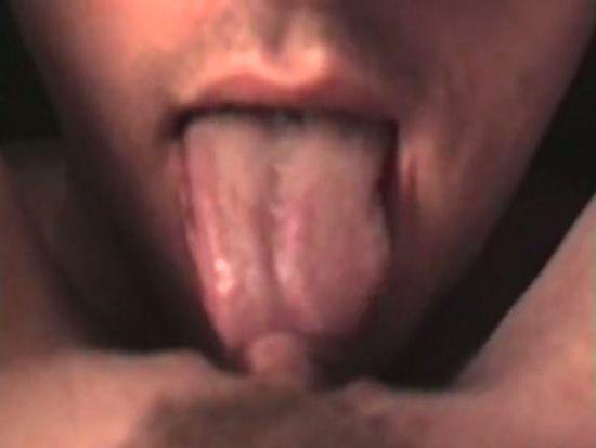Cricket reccomend tongue flicking pussy